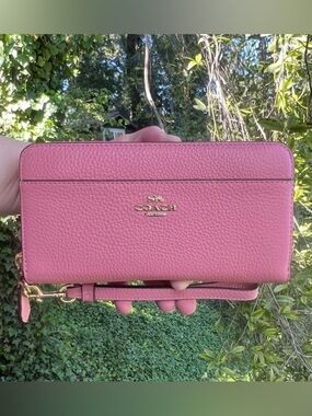 COACH Long Zip-Around Wallet Pink Pebble Leather with Gold Hardware AUTHENTIC